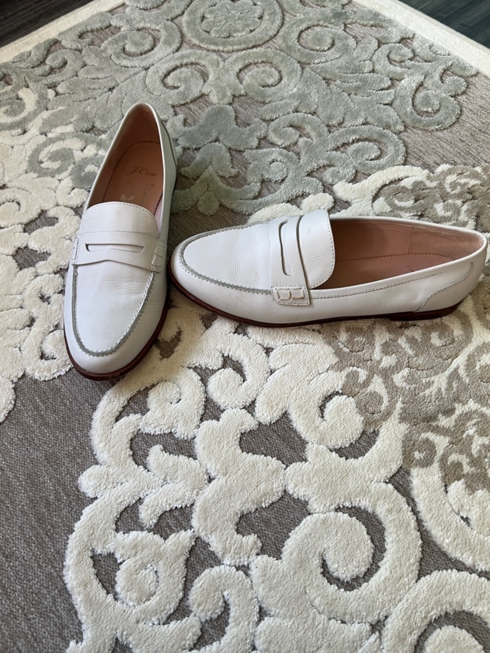 J. Crew while leather flats size 9